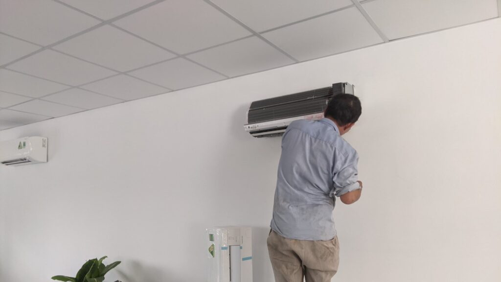 Những Lưu Ý Khi Lắp Đặt Máy Lạnh Mới